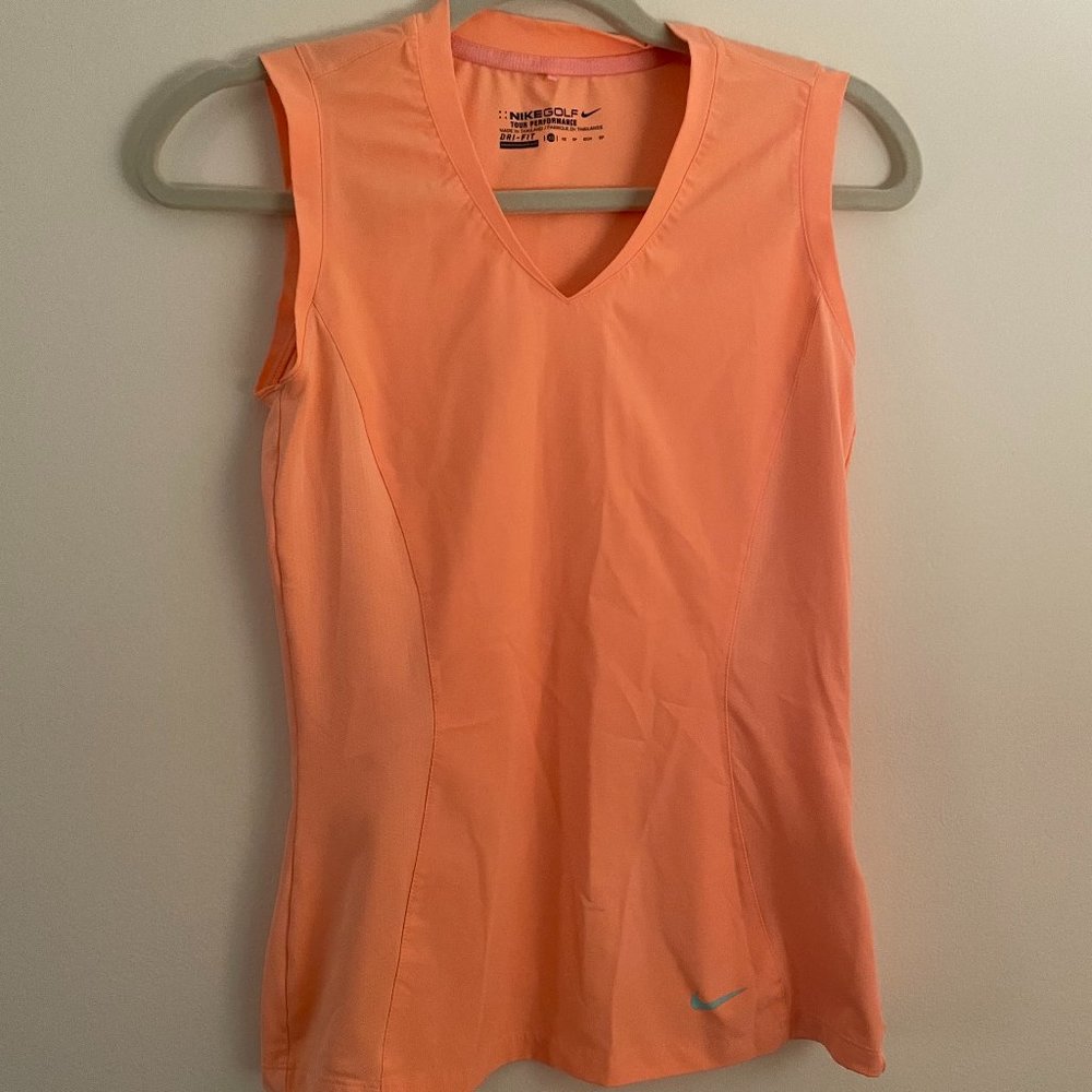 Nike golf top
